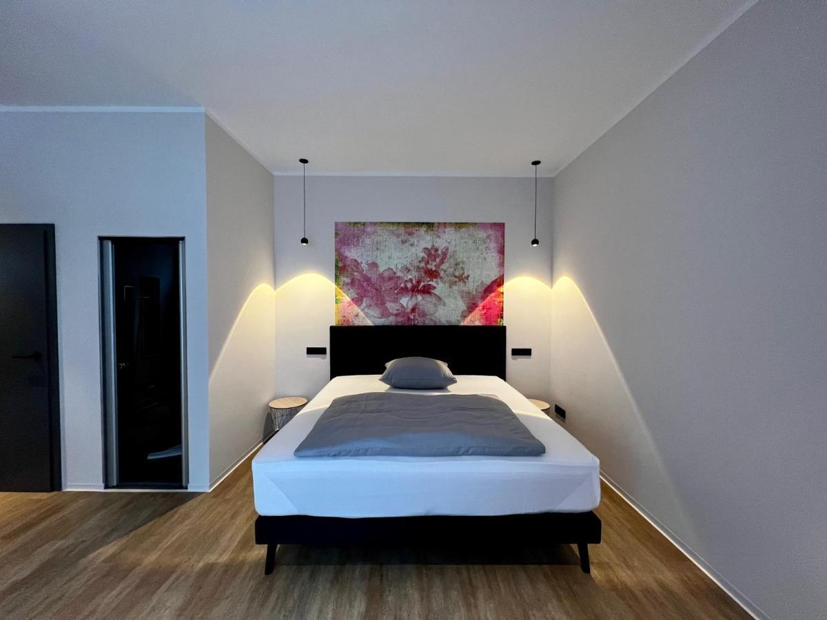 Hotel Drei Hoefe ฟรีดริชสดอร์ฟ ภายนอก รูปภาพ